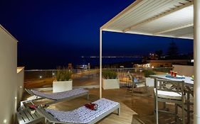 House On The Beach - Isulatravel
